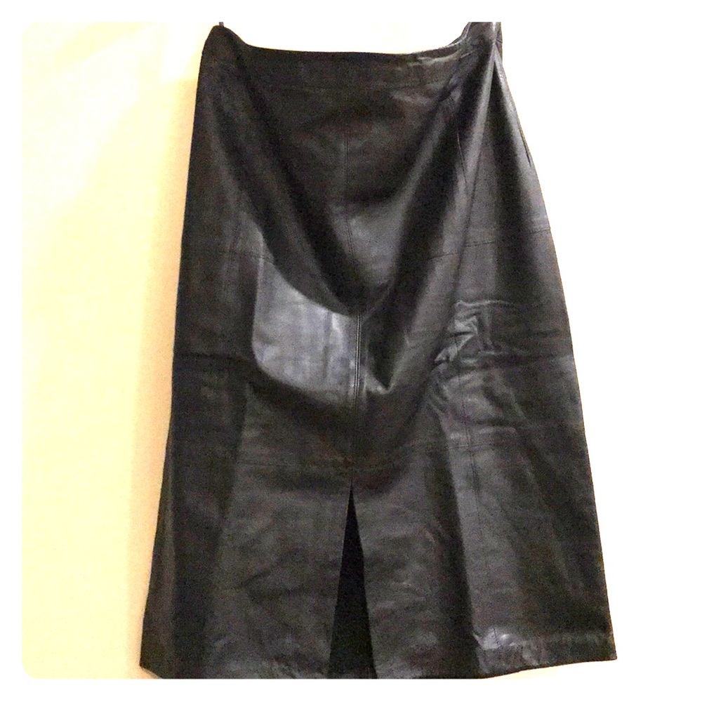 NEW wo tags, REAL leather Skirt. Size 10
